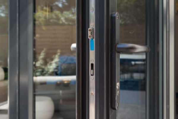 crown-sliding-door-2